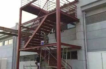 承接焊接搭棚加工及水電安裝工程 一站式服務，鑄就品質工程